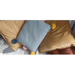 Cushions X3 Mustard and grey