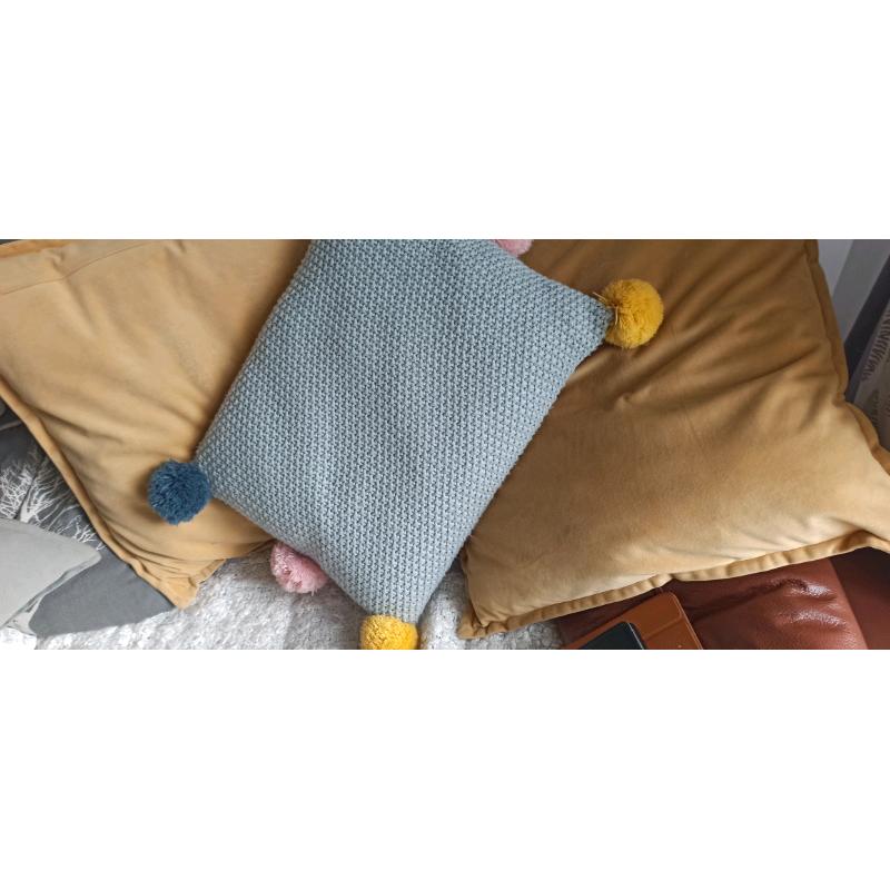 Cushions X3 Mustard and grey