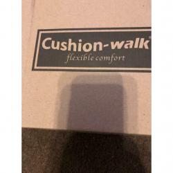 I knew black cushion cushion walk shoes