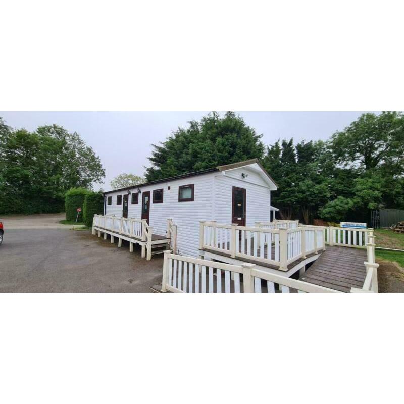TOILET BLOCK FOR SALE 41X14 ALL ELECTRIC FREE UK DELIVERY