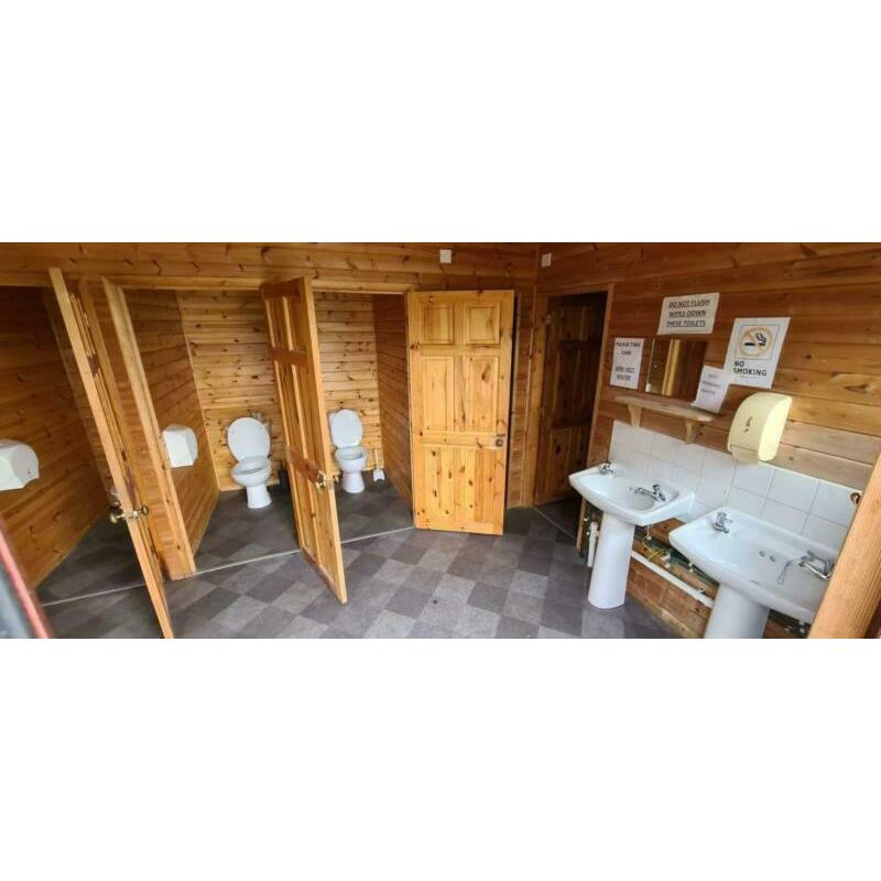 TOILET BLOCK FOR SALE 41X14 ALL ELECTRIC FREE UK DELIVERY