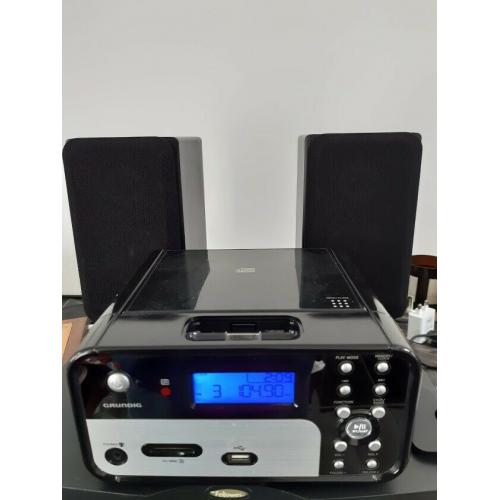 STEREO SYSTEM CD PLAYER/RADIO/AUDIO/MULTI IPOD CONNECTIONS MAKE GRUNDI