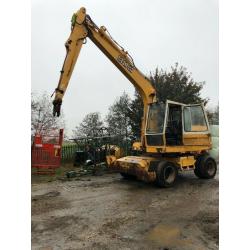 LIEBHERR 902 WHEEL EXCUVATOR DIGGER