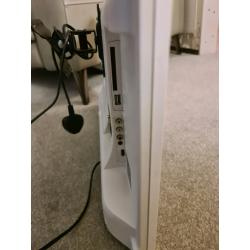 JVC LT-24C661 Smart 24" LED TV - White
