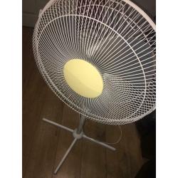 Oypla G16PF Pedestal Fan - White