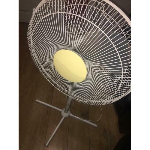 Oypla G16PF Pedestal Fan - White