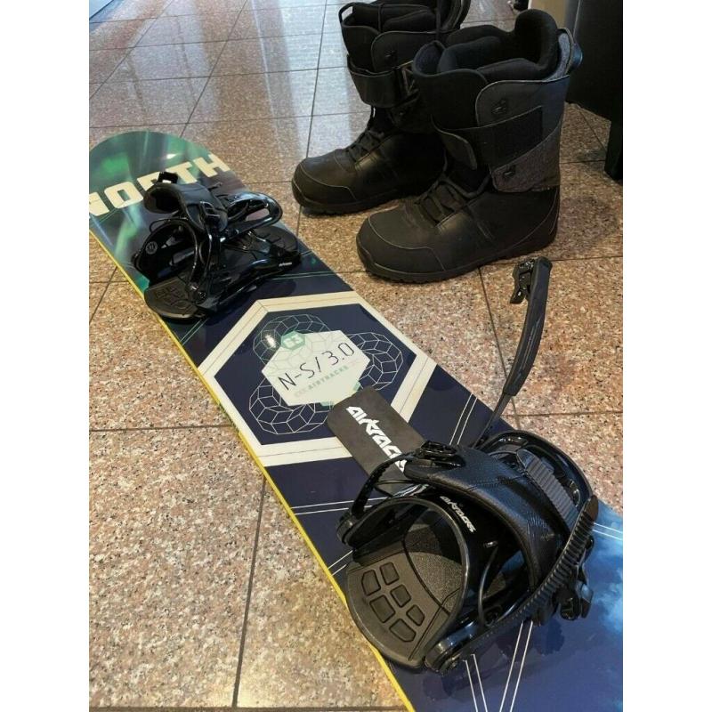 Airtracks Snowboard Set: Board + binding + boots + bag