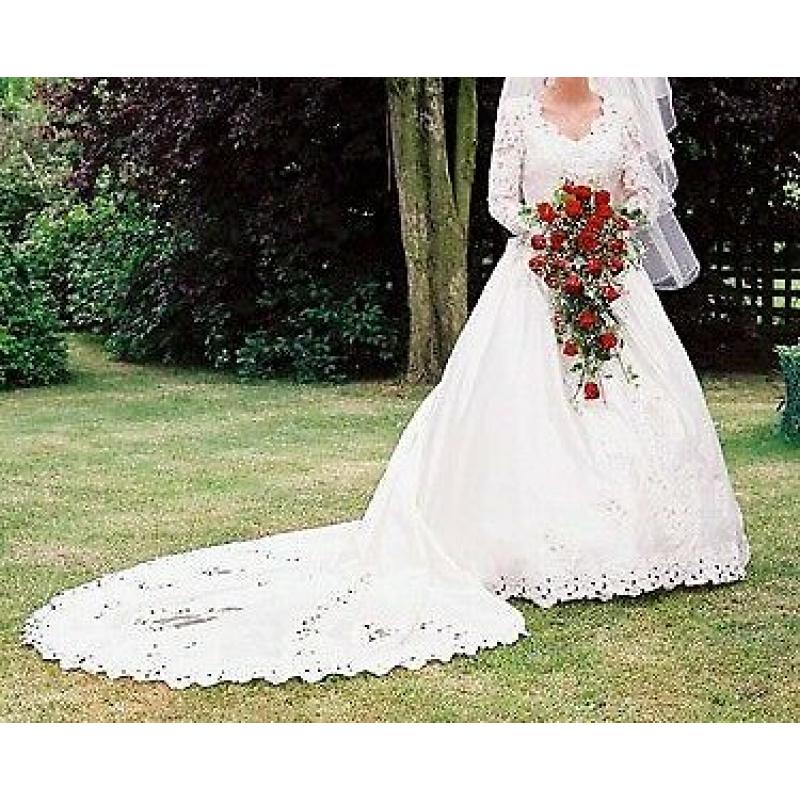 Fairy Tale Wedding Dress for that Special Day