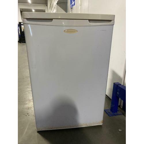 UNDERCOUNTER FRIDGE USED IN GOOD CONDITION