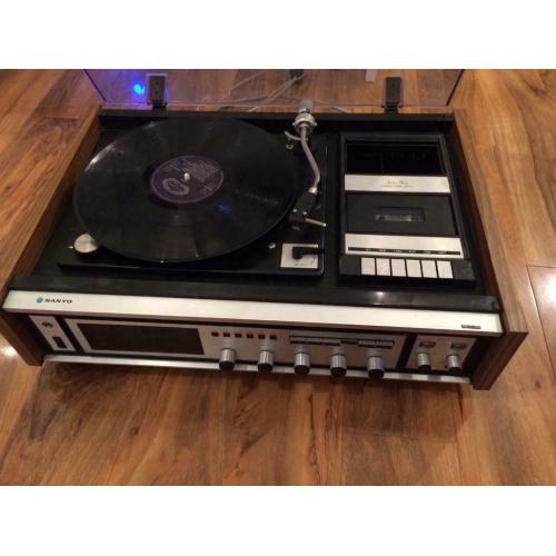Sanyo classic music centre G2611KL