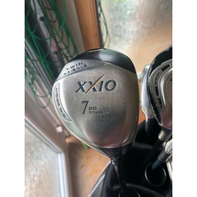 Ladies full Srixon graphite XX10 set of irons, woods and many more extra's