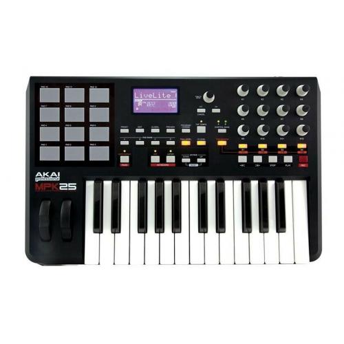 AKAI MPK 25 MIDI CONTROLLER kEYBOARD(great condition in oriiginal box)