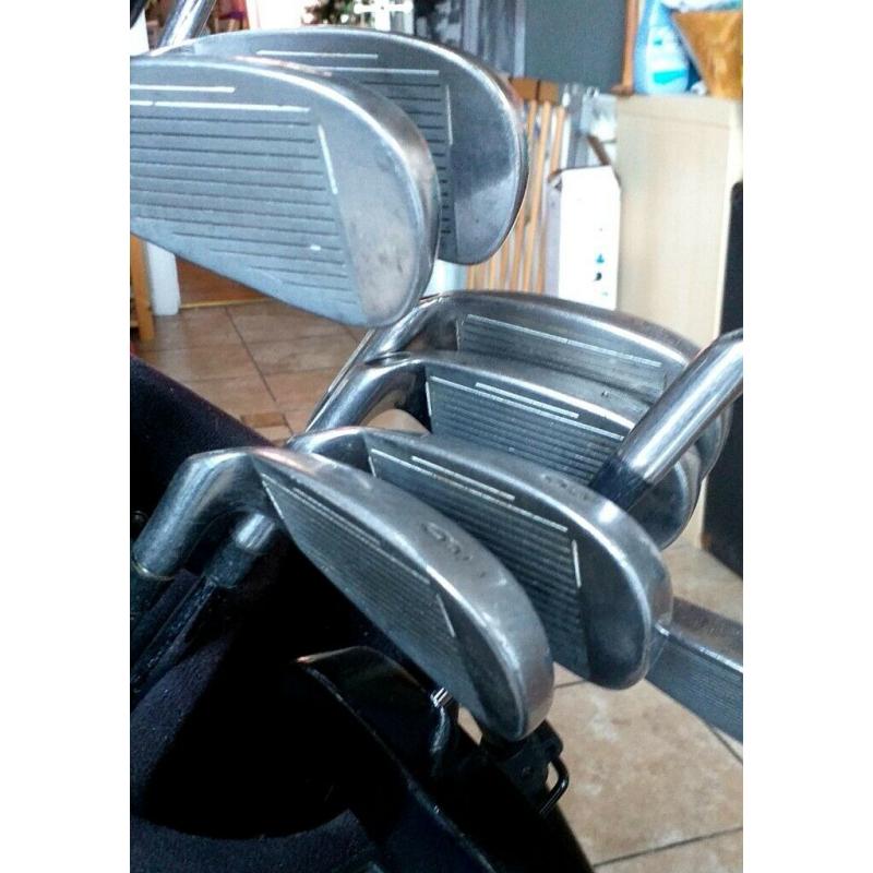 Turbo Tech Power golf clubs and matching carry bag