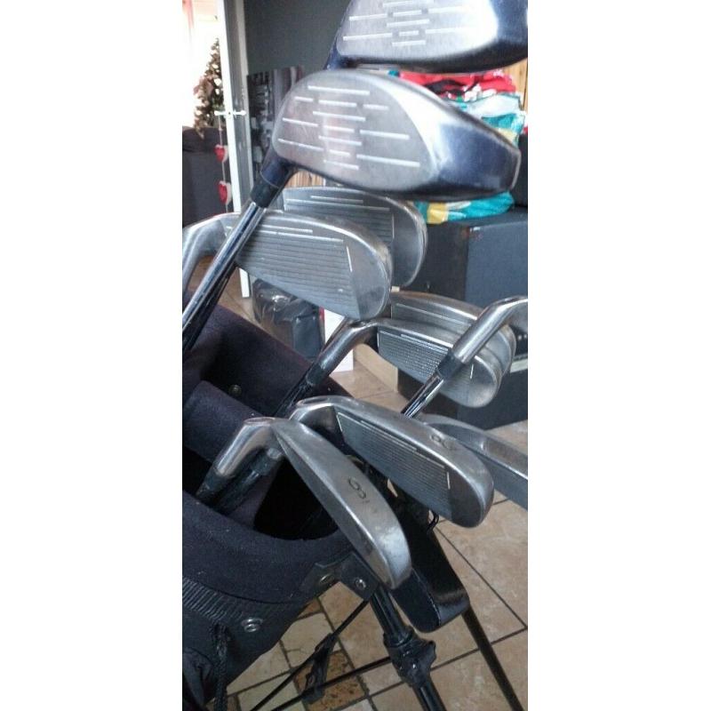 Turbo Tech Power golf clubs and matching carry bag