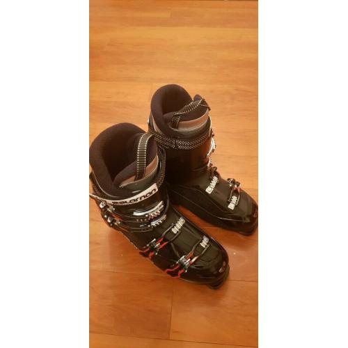 skate boots