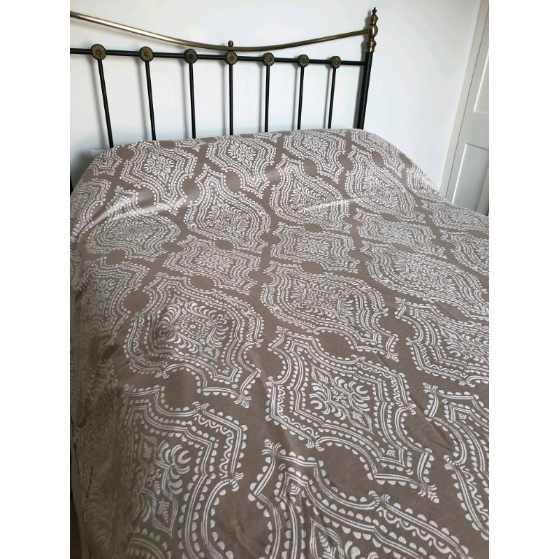 King size duvet & matching quilted bedspread