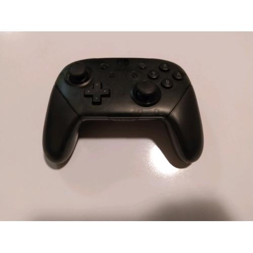 Nintendo Switch Pro Controller