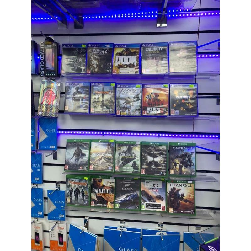 PLAYSTATION AND XBOX GAMES