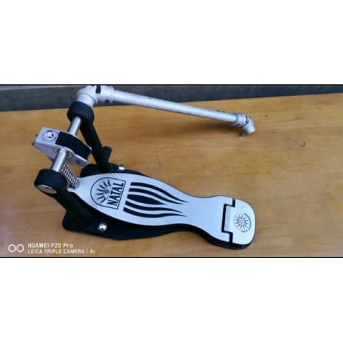 Nathal KCC hardware drum pedal in good used condition can deliver or p