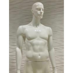 male & child mannequin in Excellent condition