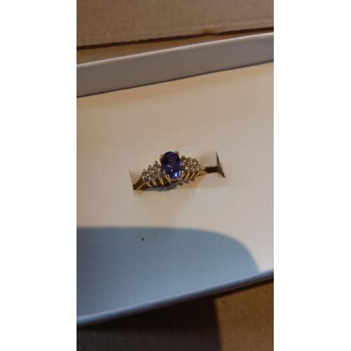 Tanzanite and diamond ring
