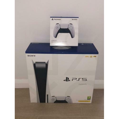 PlayStation 5 Disc Version and Extra Controller