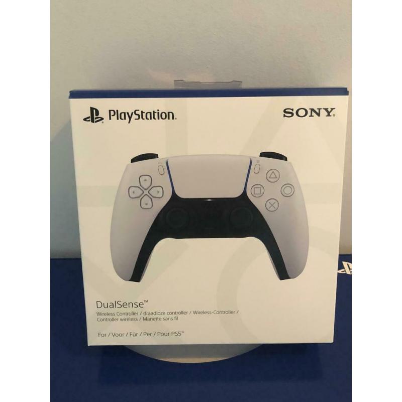 PlayStation 5 Disc Version and Extra Controller