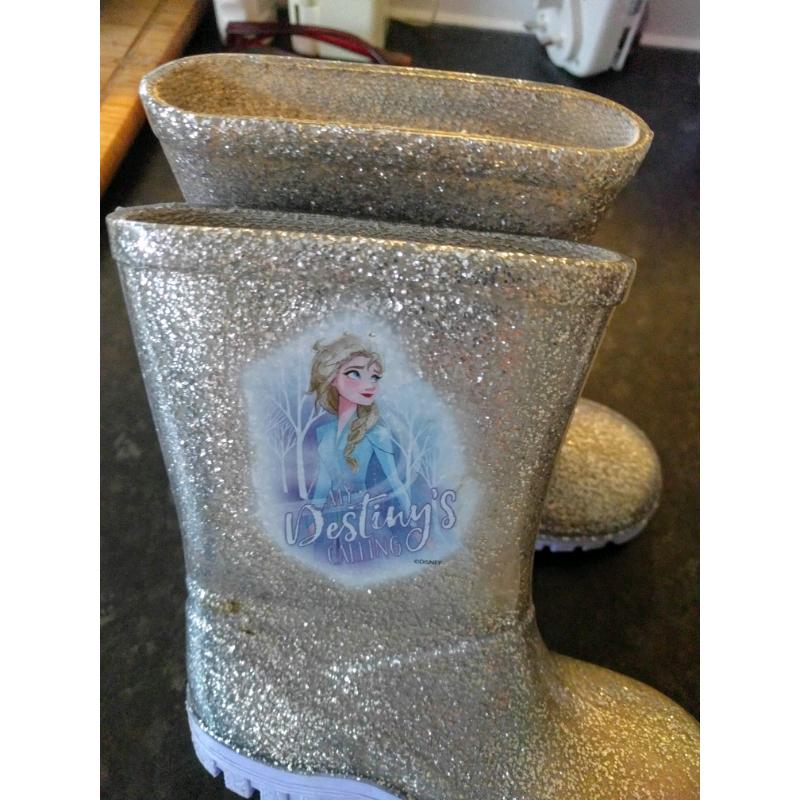 FROZEN WELLINGTON BOOTS