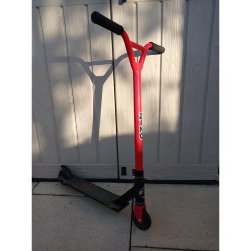 Zinc - Red Spyda Stunt Scooter - Cheap Christmas present!!