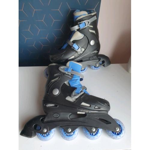 Kids inline Roller boots sizes between 2/3/4 in good used condition