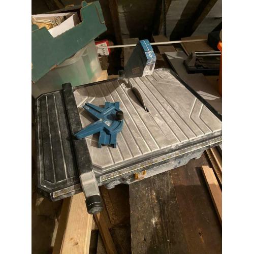 Erbauer tile cutter