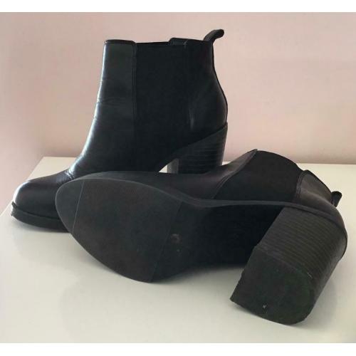 Ladies ankle boots